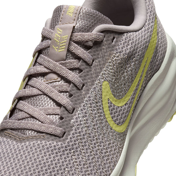 Nike Women's Run Defy