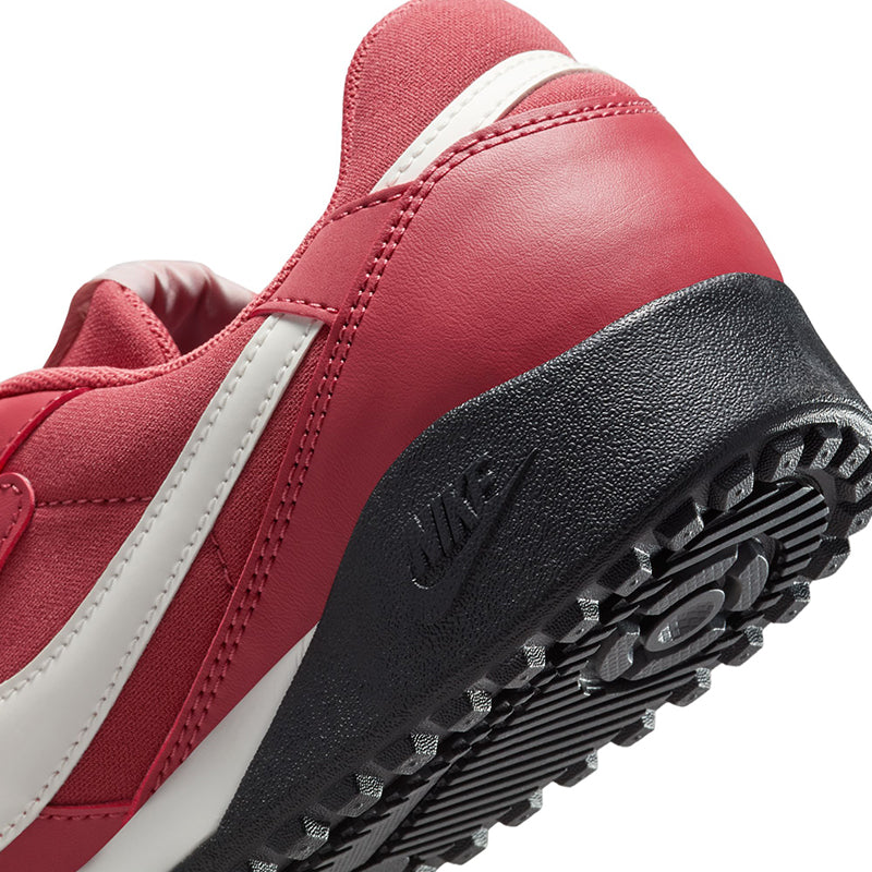 Nike Women's Terra Manta