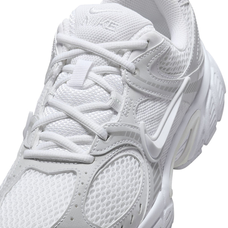 Nike Women's V5 RNR (Reflective Accents)