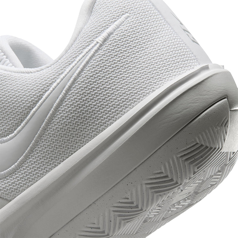 Nike Men's G.T Cut Academy 2 EP