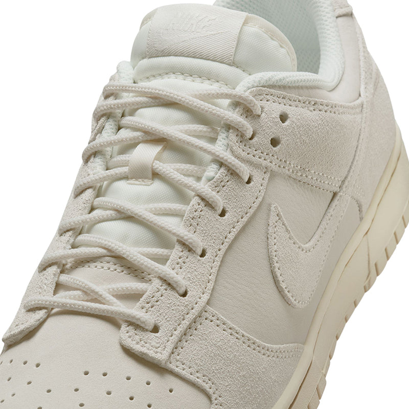 Nike Men's Dunk Low Retro SE