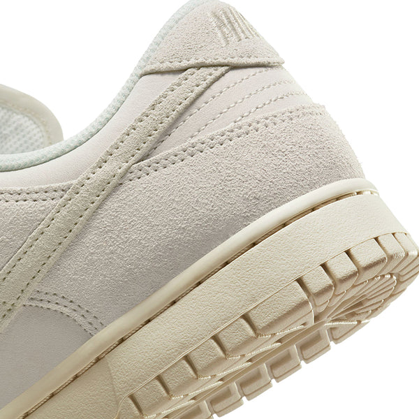 Nike Men's Dunk Low Retro SE