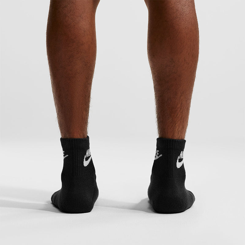 Nike Unisex Everyday Elevated Ankle Socks (3 Pairs)