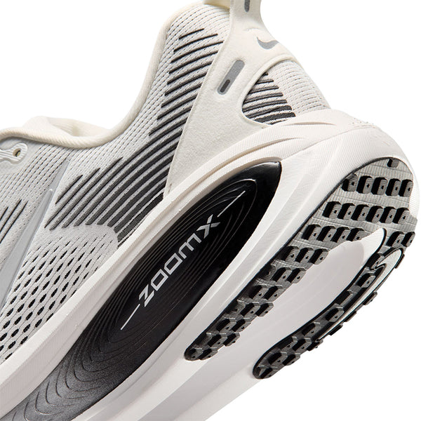 Nike Men's Vomero 18