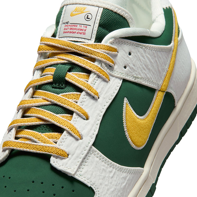 Nike Men's Dunk Low Retro