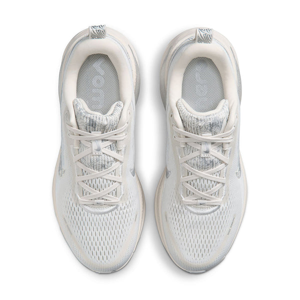 Nike Women's Vomero 18 SE