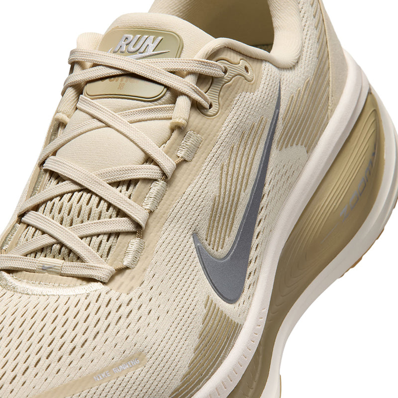 Nike Men's Vomero 18