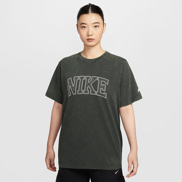Nike Women's Sportswear Classics Loose T-Shirt