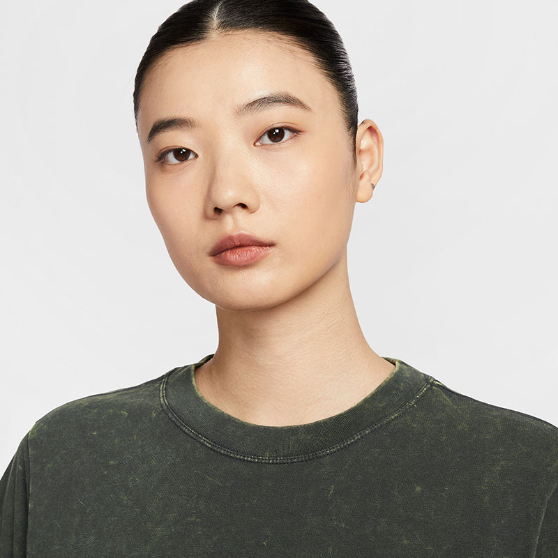 Nike Women's Sportswear Classics Loose T-Shirt