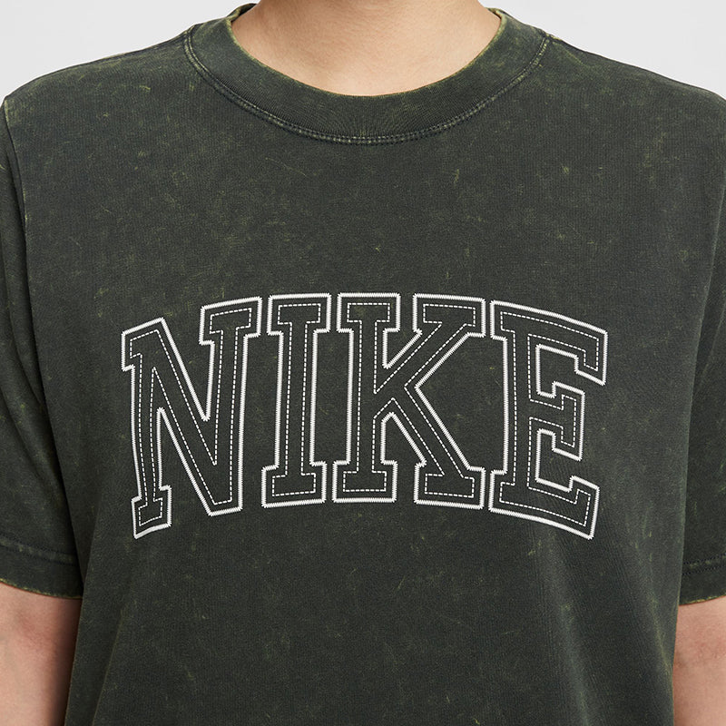 Nike Women's Sportswear Classics Loose T-Shirt