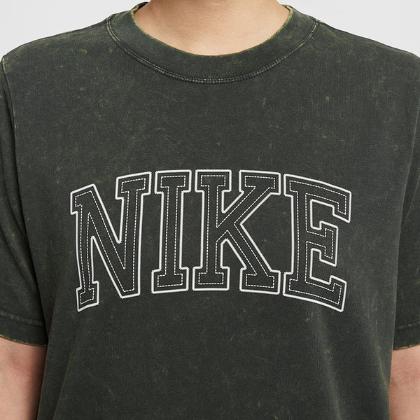 Nike Women's Sportswear Classics Loose T-Shirt