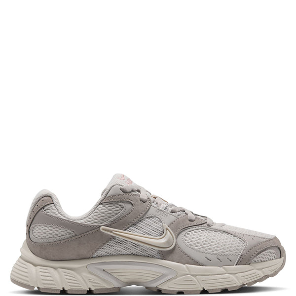 Nike Women's V5 RNR LX