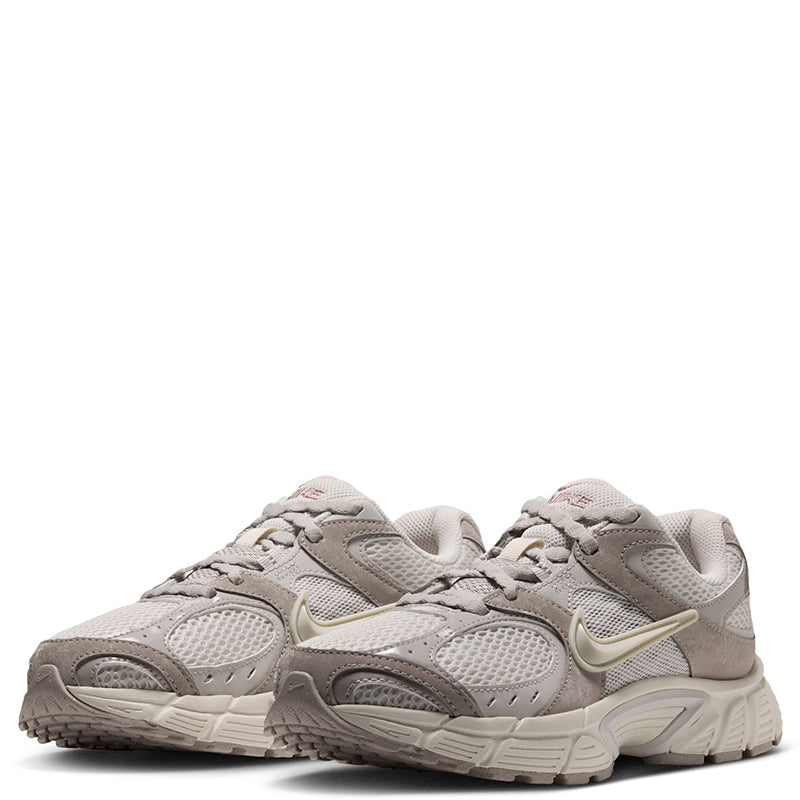 Nike Women's V5 RNR LX