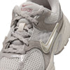Nike Women's V5 RNR LX