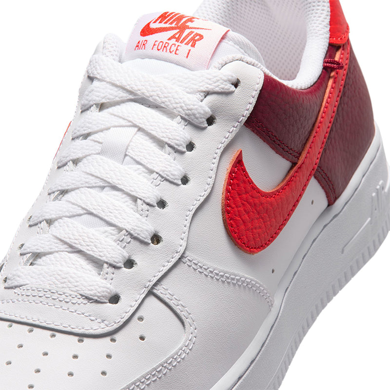 Nike Women's Air Force 1 '07