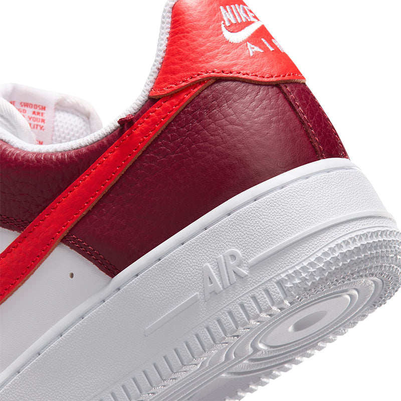Nike Women's Air Force 1 '07