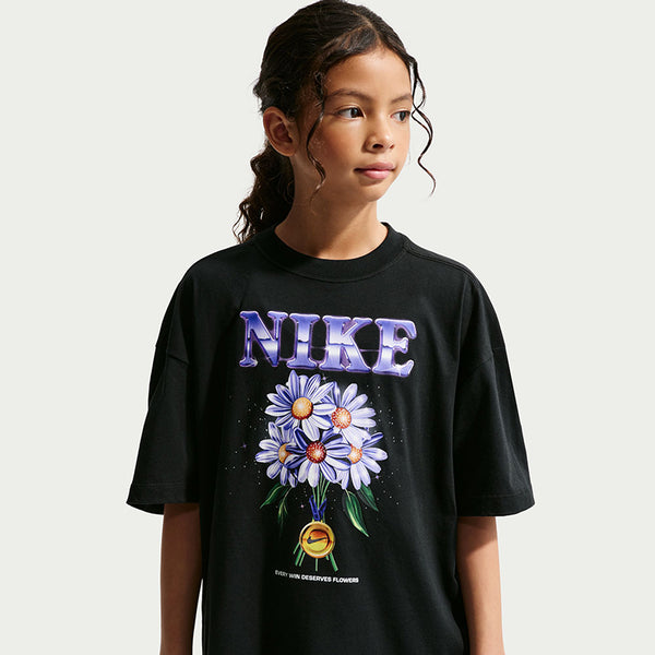 Nike Kid's Oversized T-Shirt (Big kid's)