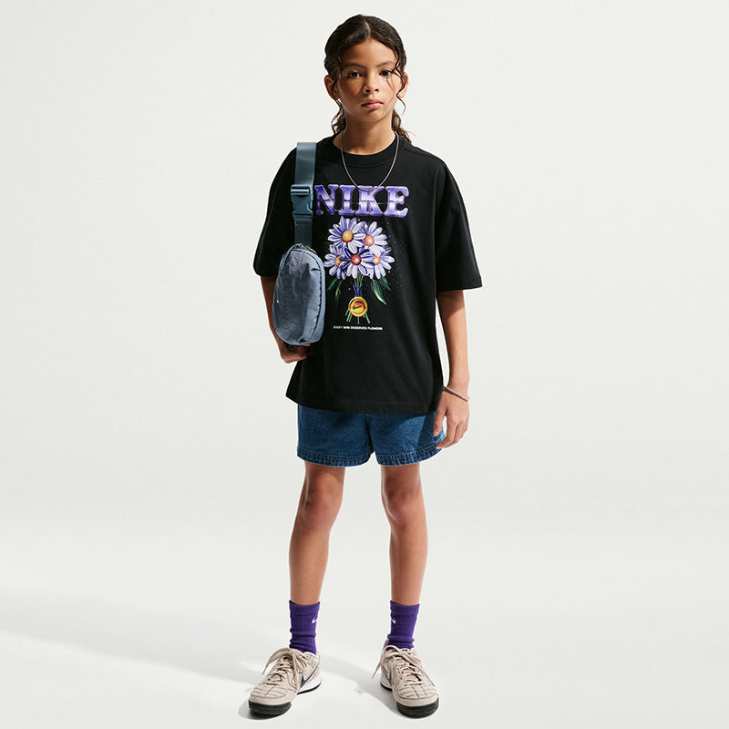 Nike Kid's Oversized T-Shirt (Big kid's)
