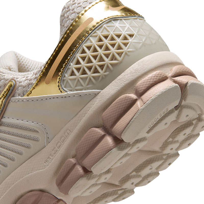 Nike Women's Zoom Vomero 5
