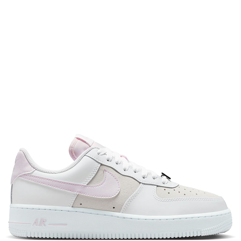Nike Women's Air Force 1 '07 SE