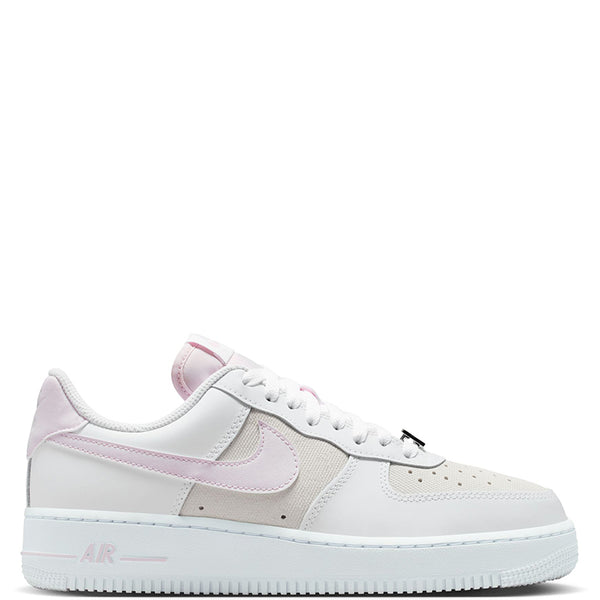 Nike Women's Air Force 1 '07 SE