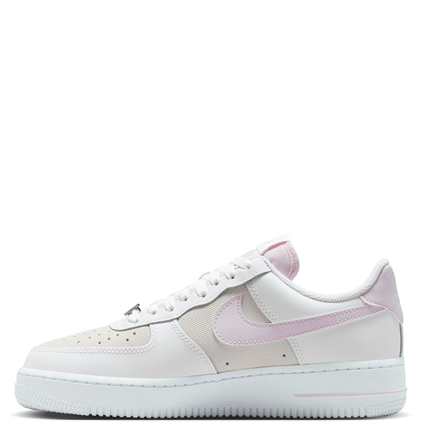 Nike Women's Air Force 1 '07 SE