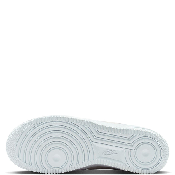 Nike Women's Air Force 1 '07 SE