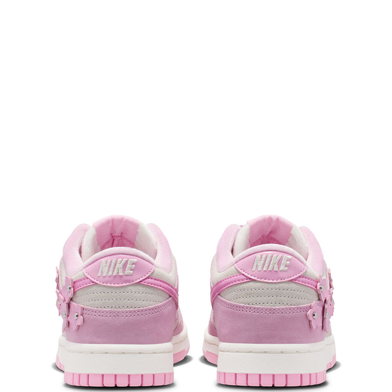 Nike Women's Dunk Low SE 