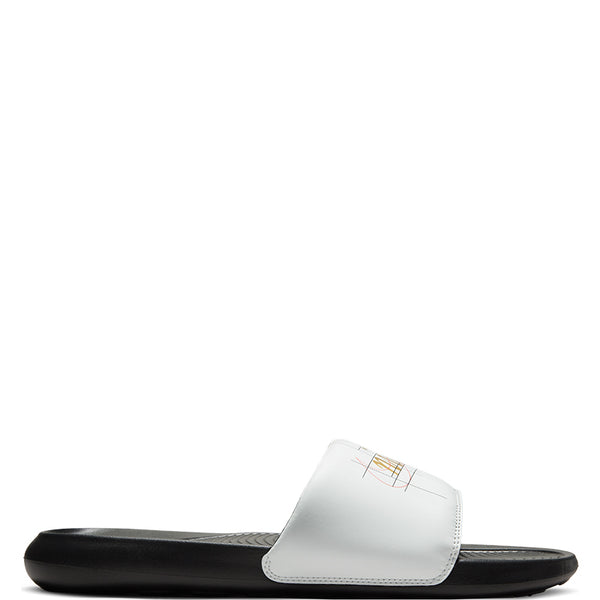 Nike Men's Victori One Printed Slides.