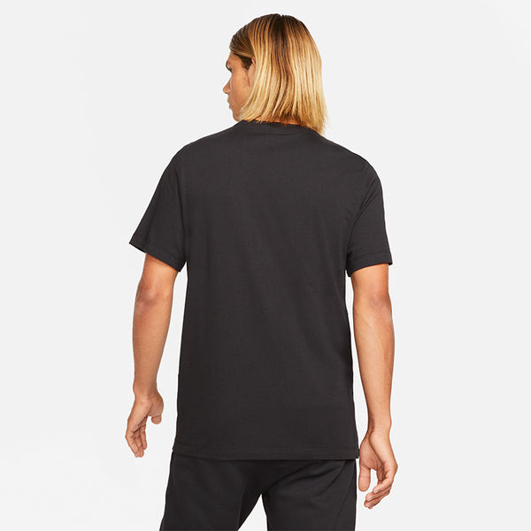 Nike Sportswear Men's Black T-Shirt.