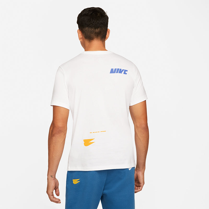 Nike Men's Sportswear Sport Essentials T-Shirt.