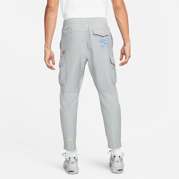 Nike Men's Sports Essentials Woven Pants.