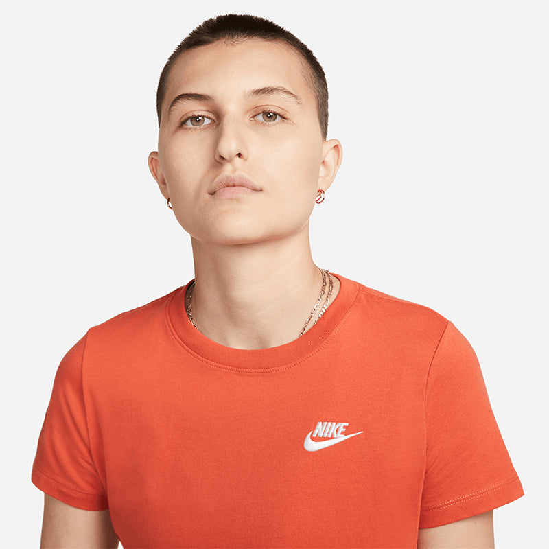 Nike Women's Sportswear Club T-Shirt