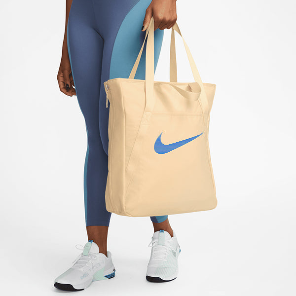 What's in the bag-Gym Edition- Nike Sportswear Futura Luxe Women's Tote -  of the comely